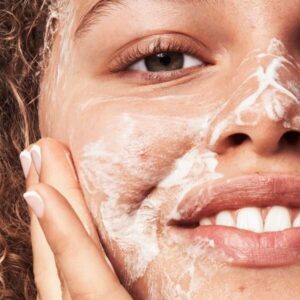Crème nettoyante visage anti-acné